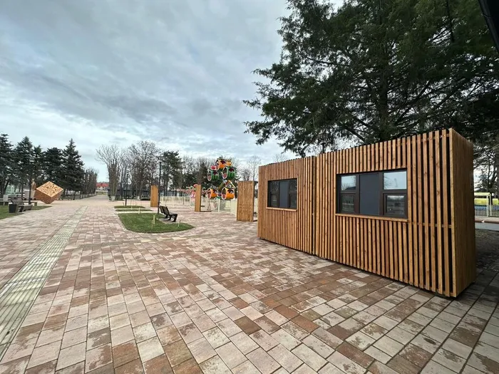 8f05941c-4224-4d6a-9b81-a5c17761feec