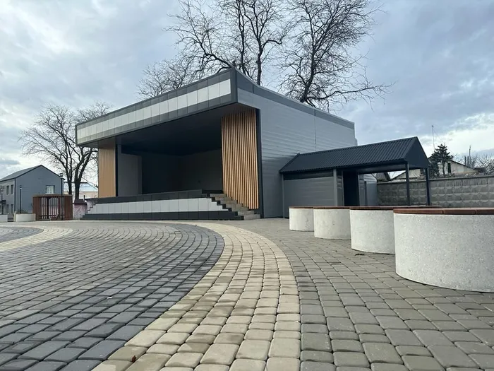 208d9934-4024-49c0-9b4b-7d533b4fb05e