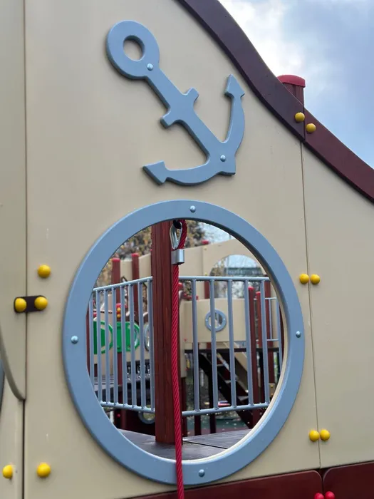 image-22-11-23-01-45-3